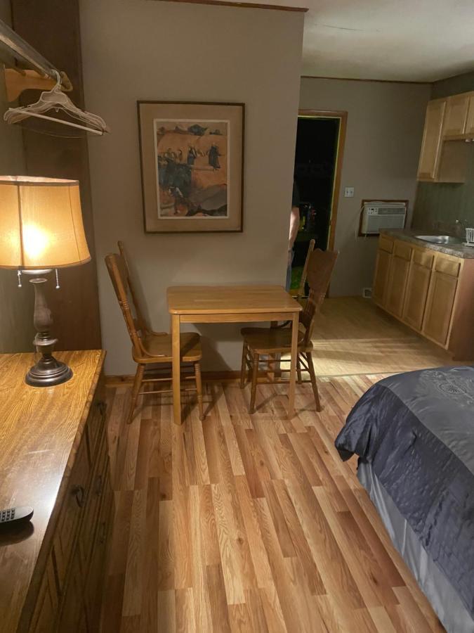 Michael Dee'S Motel East Durham Zewnętrze zdjęcie