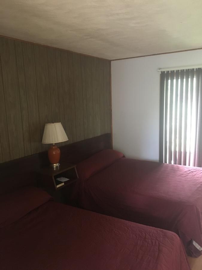 Michael Dee'S Motel East Durham Zewnętrze zdjęcie